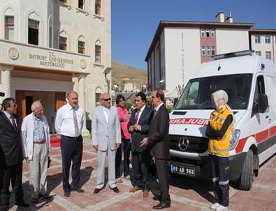 Sağlık Flosuna Bir Ambulansta Bayburt Üniversitesinden