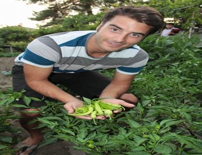 (özel Haber) Amerikalı Justin Türkçe Öğrenmek İçin 'türk' Gibi Yaşıyor