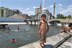 Kayseri Limanı, Çocuklara Havuz Oldu