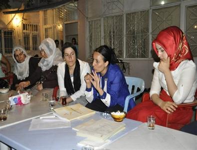 Cizre'de AK Parti Kadın Kolları Teşkilatı Kuruldu