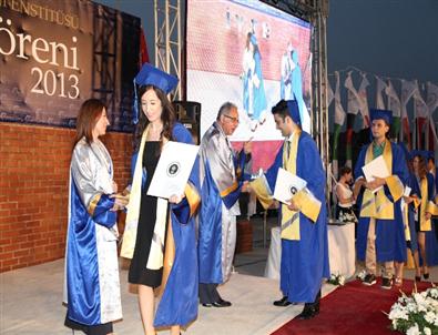 İyte'de Mezuniyet Heyecanı