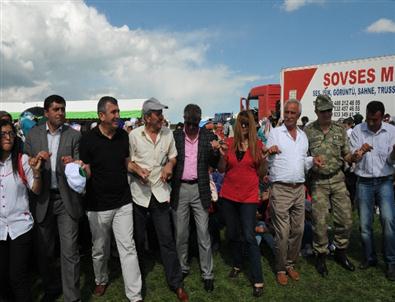 Kars Arpaçay Yayla Festivalinde Barış ve Dostluk Mesajları Verildi