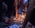Sivas Olaylarında Ölenler Taksim’de Mum Yakılarak Anıldı