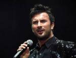 OZAN ÇOLAKOĞLU - Tarkan'dan hayranlarını üzecek haber