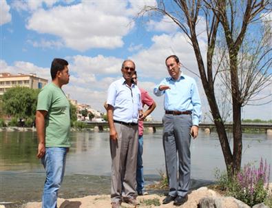 Avanos’ta Kızılırmak Kenarına Piknik Alanları Yapılıyor