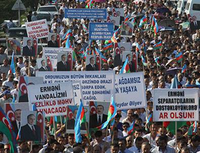 Ermenistan işgalini protesto ettiler