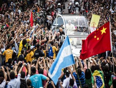 Papa, Brezilya’da Coşkuyla Karşılandı