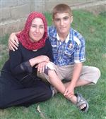 BELEDİYE MEZARLIĞI - Suriye'den Gelen Kurşunla Hayatını Kaybeden Genç Toprağa Verildi
