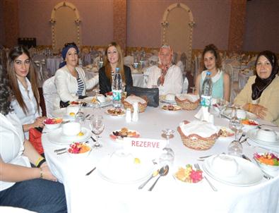 Afyonkarahisar’da Mhp’den İftar Yemeği