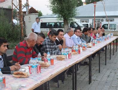 Kaymakamdan Geçici Köy Korucularına İftar Yemeği