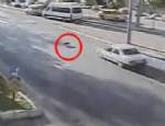 İSTANBUL YOLU - Köpeğe çarpmayayım derken takla attı