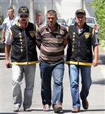 KISMİ FELÇ - Yasak Aşk Cinayetinin Zanlısı, Otostop Yaparak Bindiği Otomobilde Yakalandı