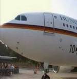 KÖLN - Başbakan'ın Uçağını ele Geçirdiler