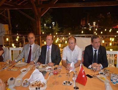 Bursa'da İş, Siyaset ve Devlet Protokolünü Buluşturan İftar