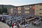 ARİF TAYLAN - Hizan Belediyesi’nden 500 Kişiye İftar Yemeği