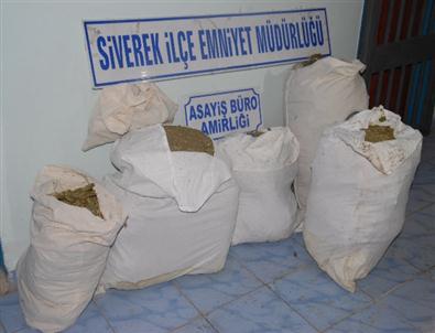 Kaçan Araçtan 65 Kilo Esrar Çıktı