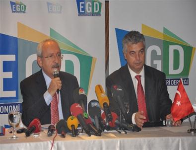 Kılıçdaroğlu, Türkiye Gazetecileri Derneği’nin İftarına Katıldı