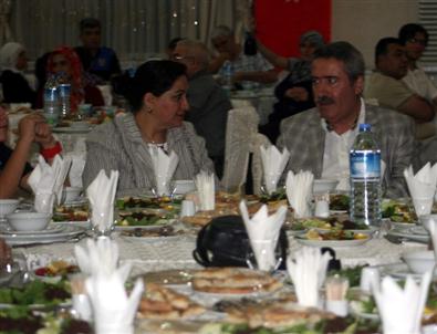 Şehit Emniyet Müdürü Gaffar Okkan Anısına İftar Yemeği Verildi