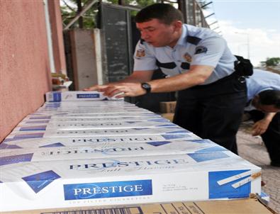 Aksaray’da 53 Bin Paket Kaçak Sigara Ele Geçirildi