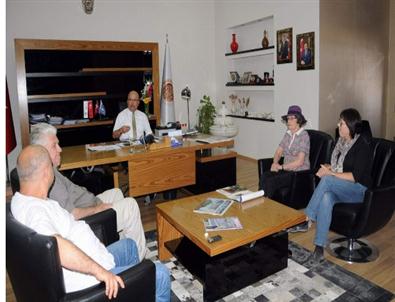 Avusturyalı Kız Esir Babasının İzini Sürüyor