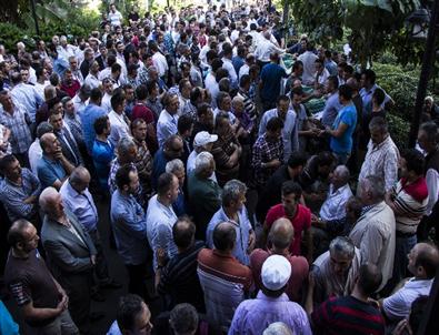 Acılı İki Baba Taziyeleri Yan Yana Kabul Etti