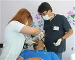 DİŞ PROTEZİ - Pervari’de İlk Kez Diş Protezi Yapıldı