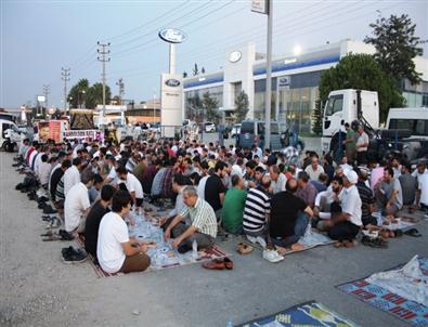 Abd Konsolosluğu Önünde Mısır'daki Katliam Protesto Edildi