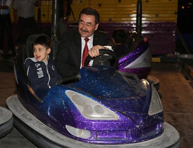 Başkan Odabaşı, Lunaparkta Çocuklarla Buluştu