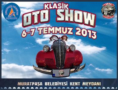 Klasik Otomobiller Muratpaşa Kent Meydanı’nda