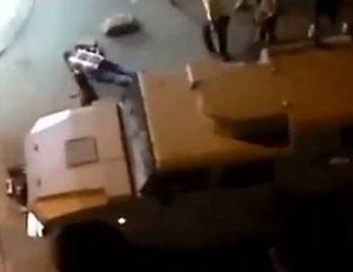 Mısır'da asker göstericiyi böyle vurdu