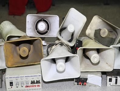 Seyyar Satıcıların Megafon ve Ses Cihazları Toplatılıyor