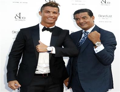 Ronaldo, Saat Lansmanında İlgi Odağı Oldu