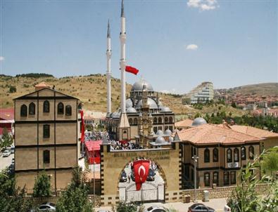 Yozgat’ta Bilal Şahin Külliyesi Hizmete Açıldı