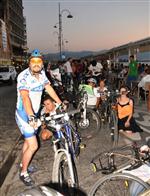 İzmir’de Bisiklet Sürücülerinden Eylem