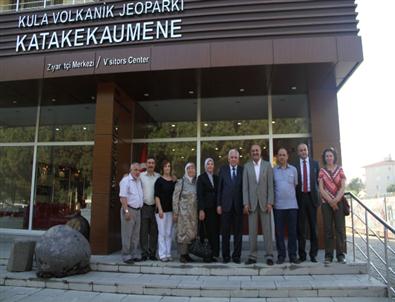 Makedonya Bakanı Hadi Nezir Kula'da