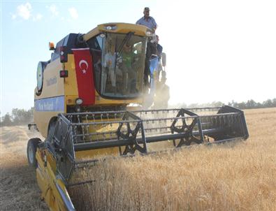 Bakan Eker, Hasat Bayramına Katıldı