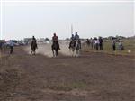 AT YARIŞI - Konya’da Rahvan At Yarışları Heyecanı