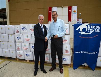 Büyükşehirin Yardımlarını Kimse Yok Mu Derneği Dağıtıyor