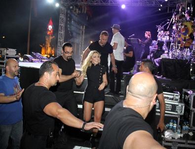 İskenderun'da Hadise Konseri