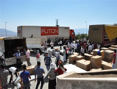 Şırnak Üniversitesi, Mehir Vakfı İle Birlikte Şırnaklı 60 Çiftin Evini Donattı