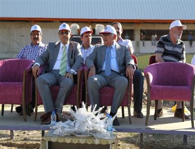 Vali İpek, Bayburt Üniversitesi'nin Cirit Gösterisini İzledi