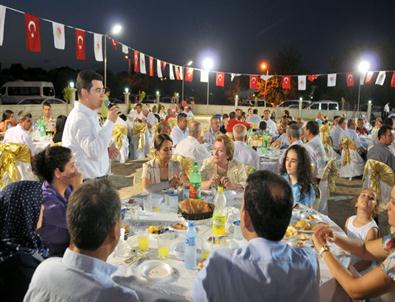 Başkan Tütüncü Muhtarlarla İftarda Buluştu