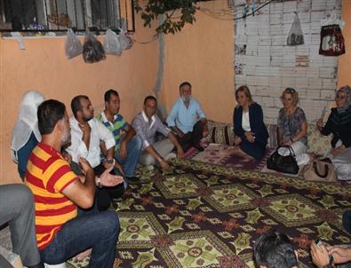 Bayraklı Sokaklarında Ak Parti Rüzgarı