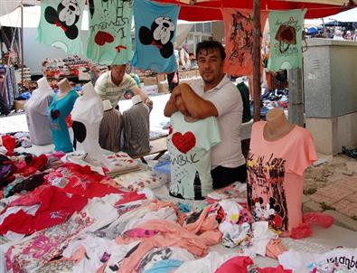 Bayram Alışverişi Esnafın Yüzünü Güldürdü