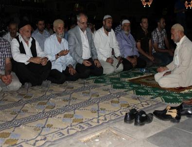 Saadet Partisi Mısır’a Destek Eylemi