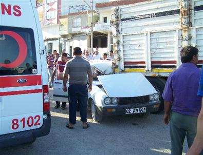 Besni’de Trafik Kazası: 1 Yaralı