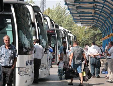Terminalde 'eve Dönüş' Yoğunluğu