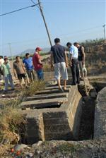 KADIR ÖZDEMIR - Ağzı Açık Sulama Prizine Uçtular: 1 Ölü, 1 Yaralı