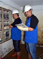 KURUPELIT - Yedaş Selden Zarar Gören Sayaçları Ücretsiz Değiştiriyor