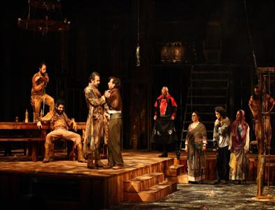 Şehir Tiyatrolarının Büyük Başarısı